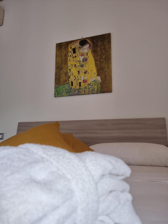 Rocca Massima Casale Dei Priori Bed & Breakfast エクステリア 写真