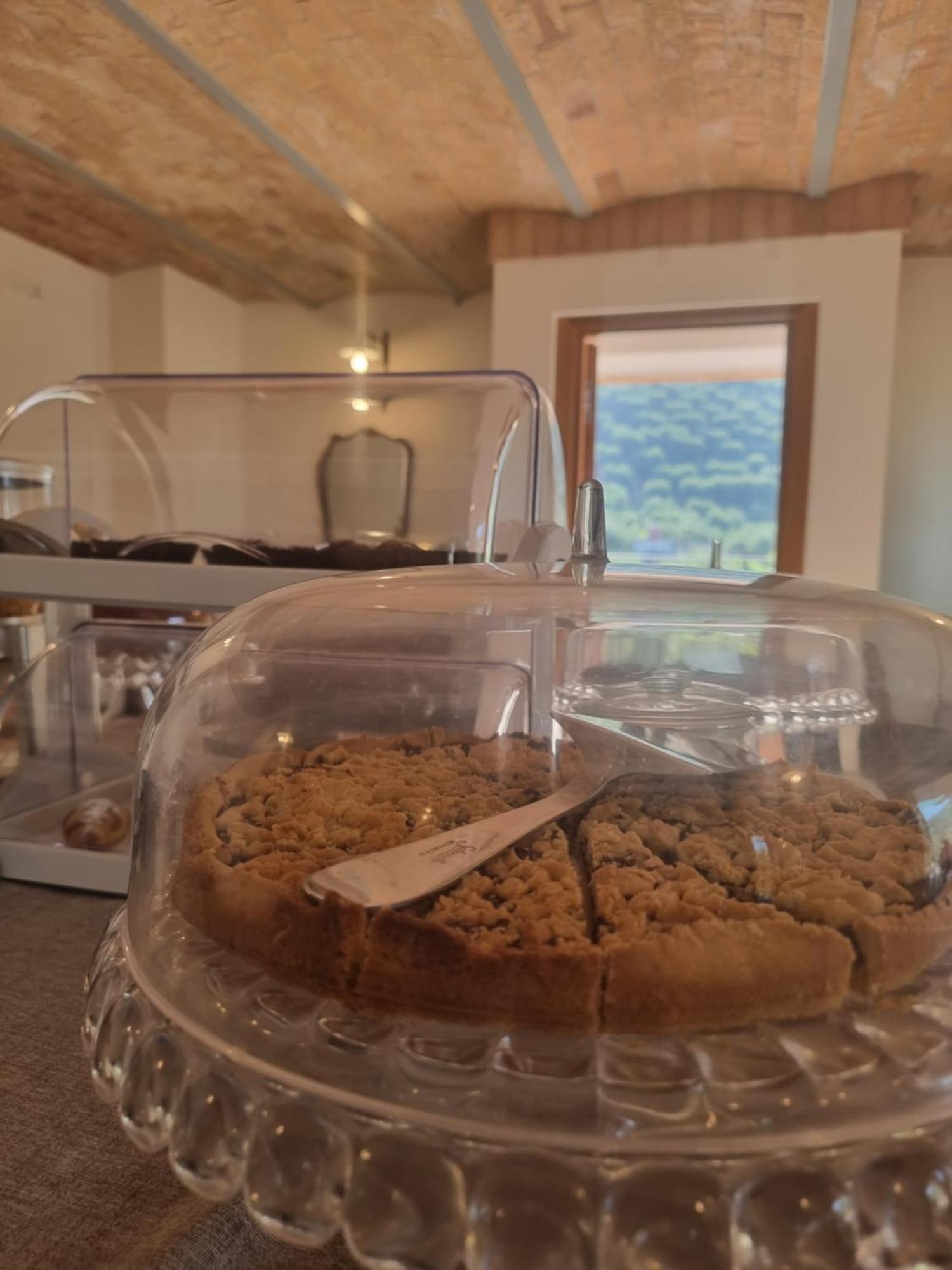 Rocca Massima Casale Dei Priori Bed & Breakfast エクステリア 写真
