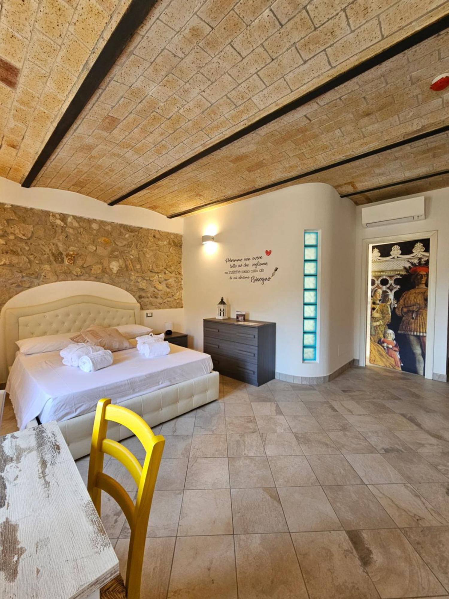Rocca Massima Casale Dei Priori Bed & Breakfast エクステリア 写真