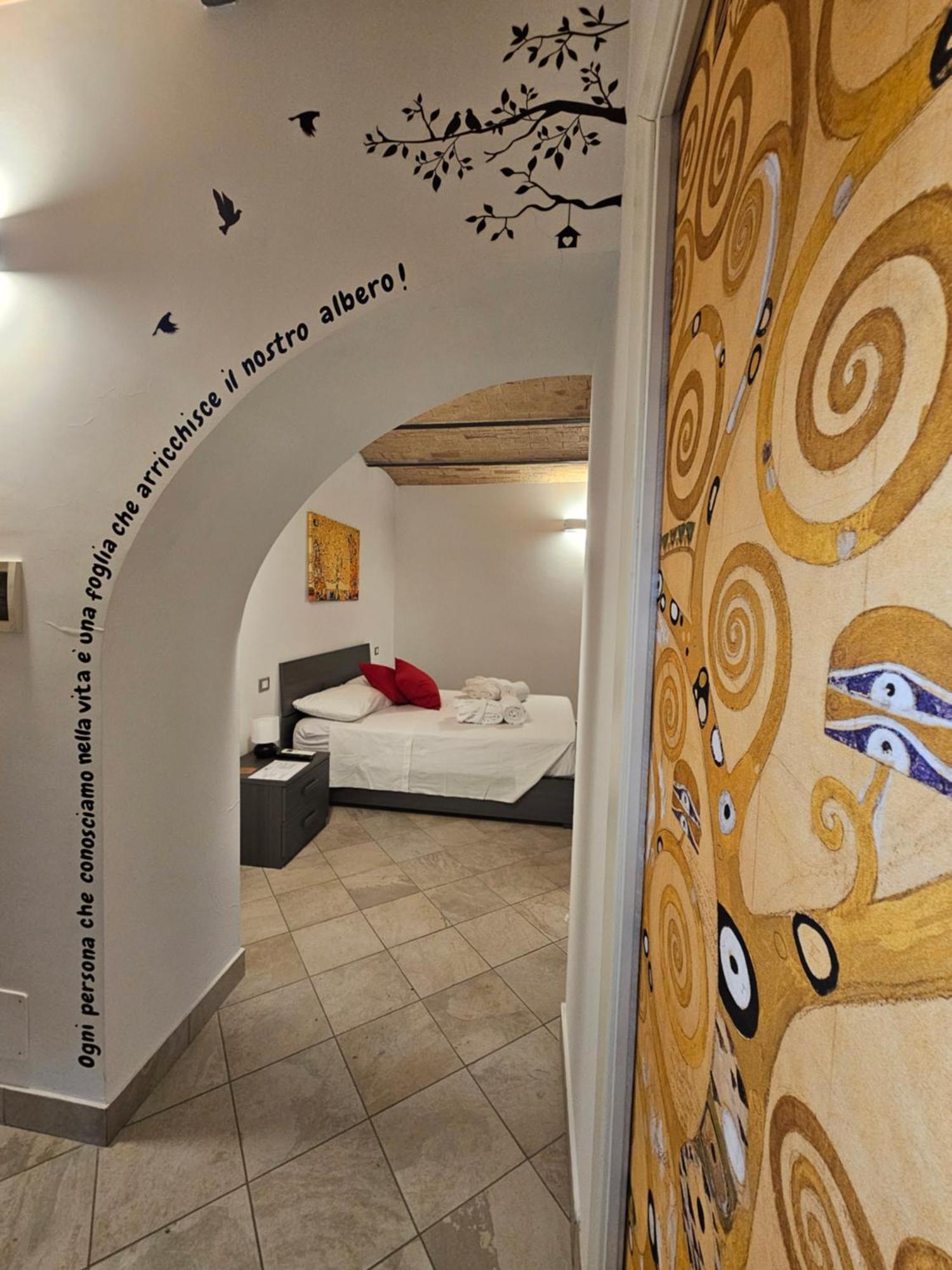Rocca Massima Casale Dei Priori Bed & Breakfast エクステリア 写真